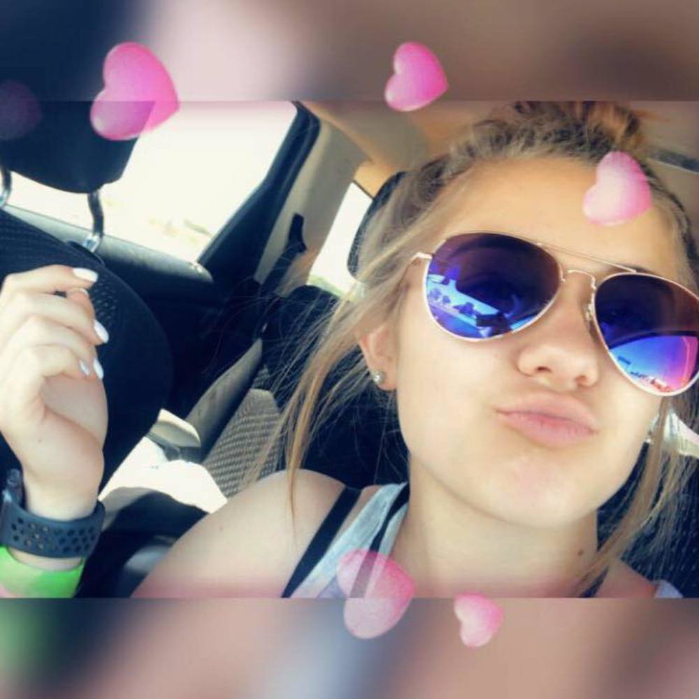 Meet your Posher, Alyssa